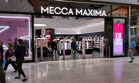 Mecca closes ALL of its stores for a month as the coronavirus pandemic deepen | Daily Mail Online