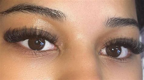 What Are Hybrid Lashes & How Do They Differ From Traditional Extensions?