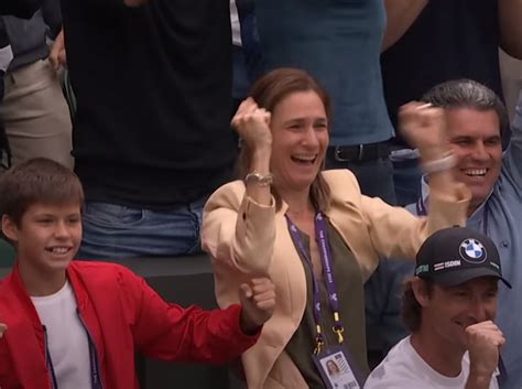 WATCH! Carlos Alcaraz' brother, mother, father and coach celebrating ...