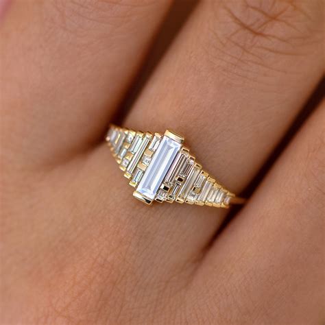 Baguette Diamond Ring with Gradient Diamonds and Gold Details – ARTEMER