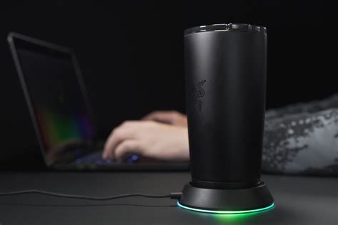 Review: Razer Mug Holder, taza gaming con iluminación RGB