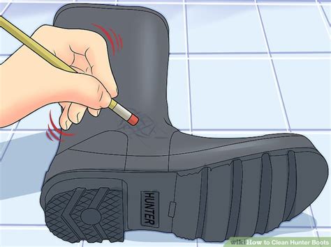 3 Ways to Clean Hunter Boots - wikiHow