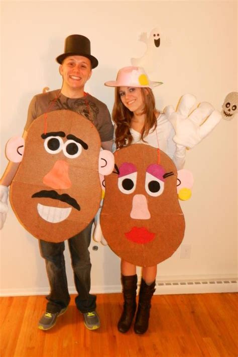 Mr & Mrs Potato Head costume | Toy story costumes, Christmas parade floats, Halloween fun