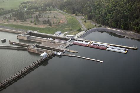 Lake Guntersville Lock & Dam - a photo on Flickriver