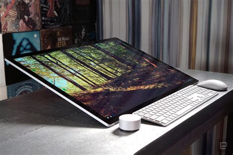 Microsoft's Surface Studio proves desktops can still be cool | Engadget