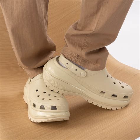 Crocs Classic Mega Crush Clog - Bone | Journeys