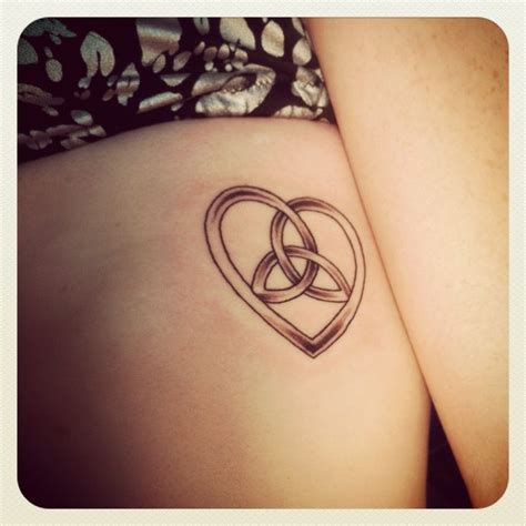 Trinity heart | Knot tattoo, Trinity knot tattoo, Celtic knot tattoo