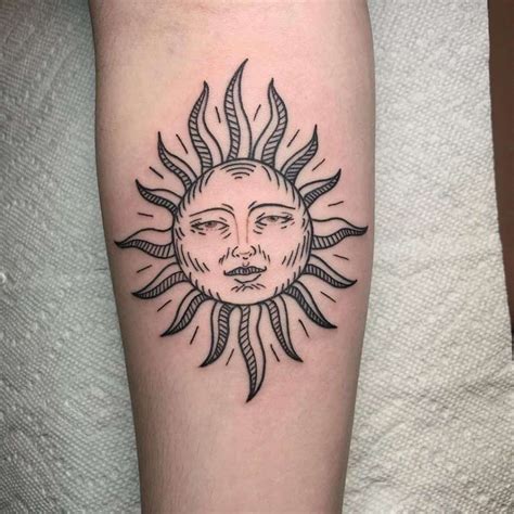 Top more than 80 sun tattoos men super hot - in.cdgdbentre