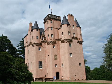 Free Images : building, chateau, tower, scenic, historic, fortress ...