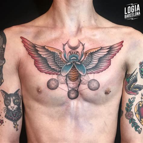 Tatuaje de escarabajo egipcio | Logia Tattoo Barcelona