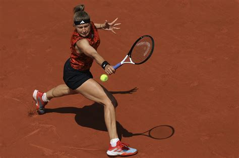 Muchova batters Pavlyuchenkova to make French Open semis | Free Malaysia Today (FMT)