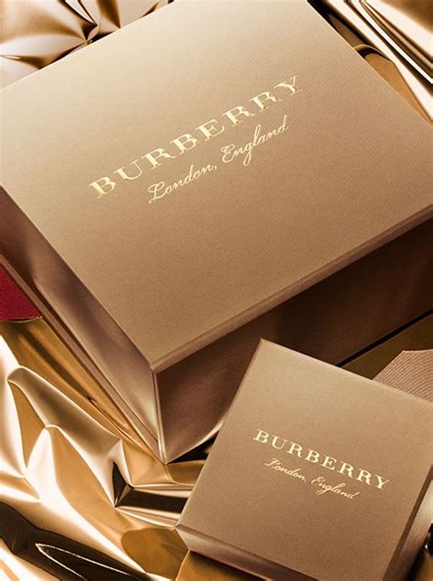 Gift-wrapped limited edition festive make-up by Burberry. | Burberry gifts, Luxury packaging ...