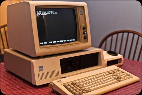Classic IBM PC with Color Monitor | Old computers, Internet technology, Old technology