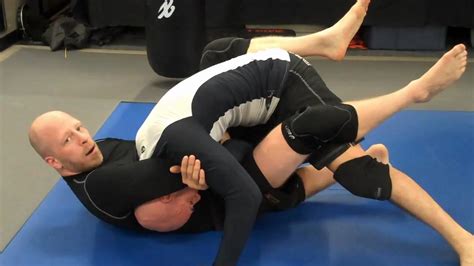 Jay-jitsu BJJ: No Gi - Guillotine w/ arm in - YouTube