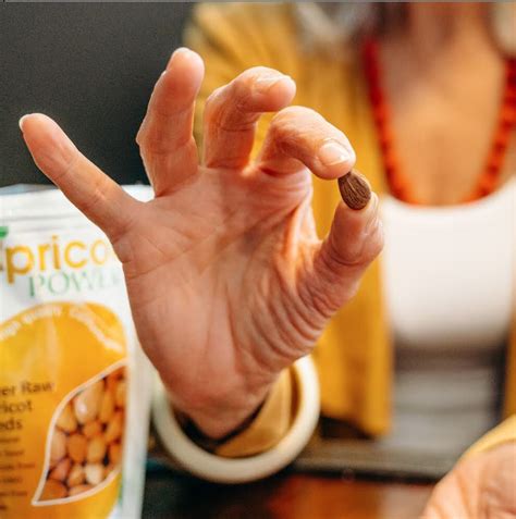 17 Insane Benefits of Apricot Seeds: The Ultimate Source of Vitamin B17 | Apricot Power