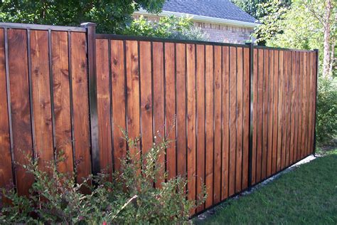 10+ Wood And Metal Fence Ideas – HomeDecorish