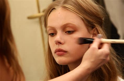 Mela Makeup: MAC Cosmetics a Milano Moda Donna P/E 2011
