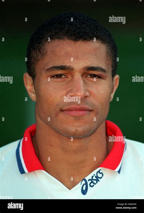 JASON ROBINSON OF THE ENGLAND RUGBY LEAGUE TEAM. * 13/2/2001: Sale rugby union winger Jason ...