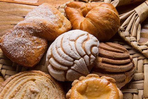 Pan Dulce - Conchas (Mexican Sweet Bread) Recipe - Recipes.net