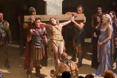 Spartacus - Ilithyia and Glaber with Seppia and Thessela | Donne bellissime, Donne, Romani