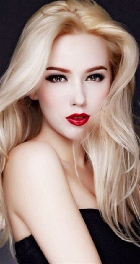. Pretty Eyes, Beautiful Eyes, Perfect Red Lips, Gorgeous Blonde, Perfect Blonde, Perfect Hair ...