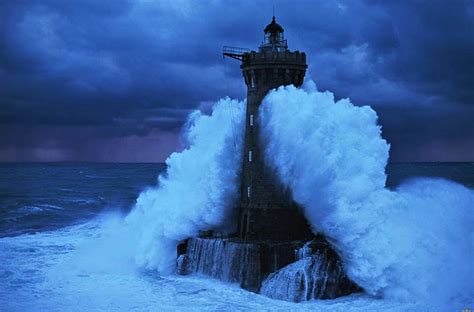 Wave Hitting Lighthouse - Image Abyss