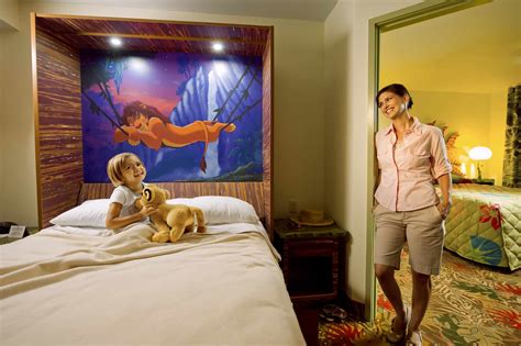 Connecting Rooms Vs. Family Suites At Disney World Value Resorts ...