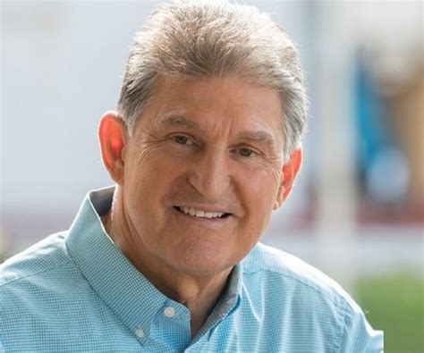 Joe Manchin Biography – Facts, Political Career, Family Life