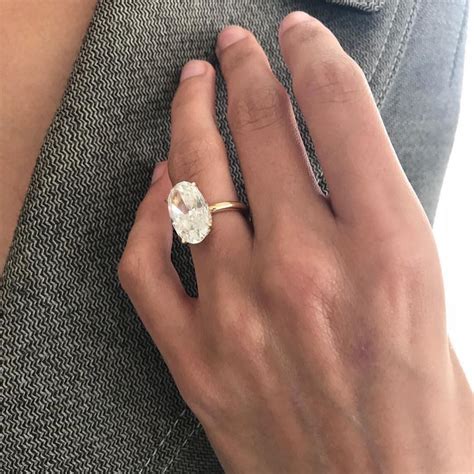 hailey bieber wedding ring worth - Obdurate Blogs Stills Gallery
