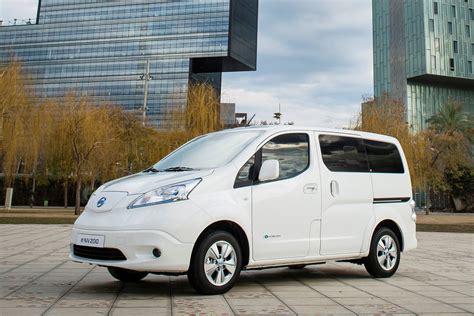 Nissan e-NV200 van gets battery upgrade for 174-mile range | Auto Express