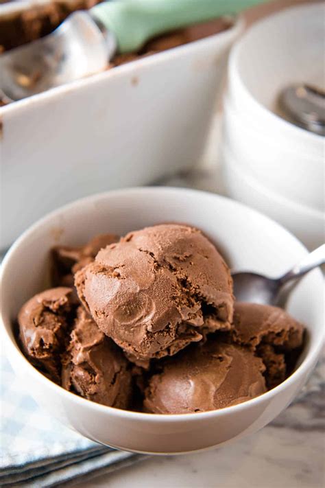 Old-Fashioned Homemade Chocolate Ice Cream - Adventures of Mel