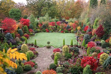 Fall Garden Decoration Ideas Photograph | Fall Seasonal Idea