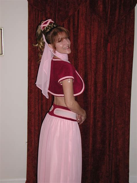 I Dream Of Jeannie Halloween Costume - DREAMAIP