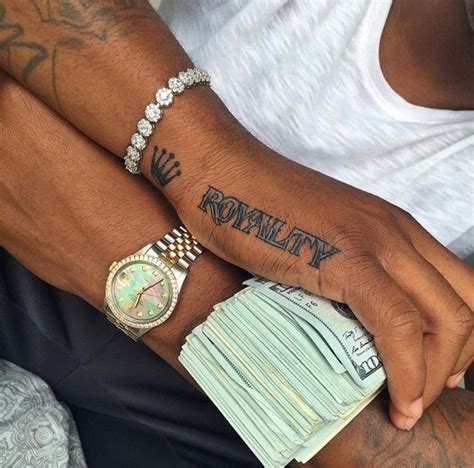 realprettybands: “@realprettybands ♛ ” | Hand tattoos for guys, Gangsta ...