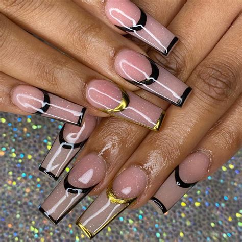 10 Nude Nail Designs We’re Obsessed With Right Now | BN Style