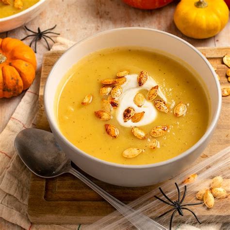 Healthy pumpkin soup recipe | Good for kids | World Cancer Research Fund