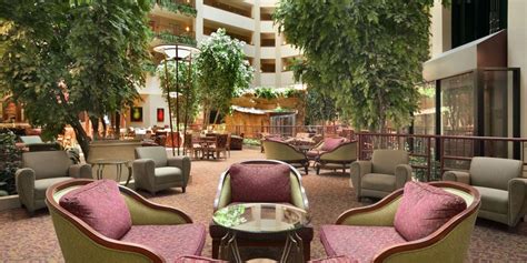 Embassy Suites by Hilton Hot Springs (Hot Springs, AR): What to Know BEFORE You Bring Your Family