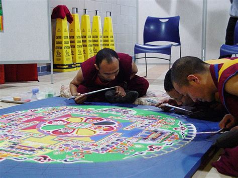Mandala: Η ζωγραφική με άμμο, των βουδιστών μοναχών!