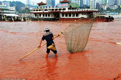 The Yangtze River (China) has been a source of threats to more than 400 ...