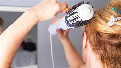 How To Use Round Brush Hair Dryer