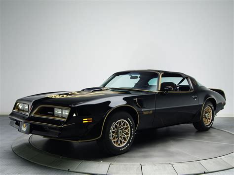 Pontiac Firebird 1967–2002 Motorpedia ALL models, history and specifications