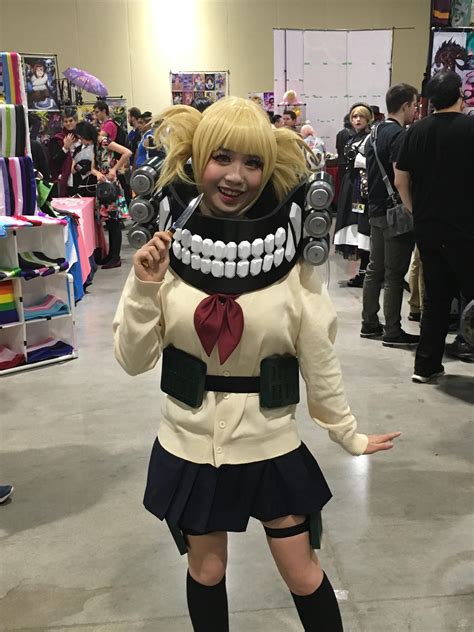 This awesome Himiko Toga cosplay I saw at Katsucon 2018! : r/BokuNoHeroAcademia