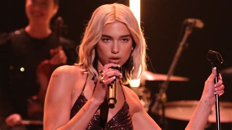 Watch The Tonight Show Starring Jimmy Fallon Highlight: Dua Lipa: Don't Start Now - NBC.com