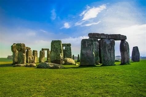 5 Famous Landmarks In Great Britain - Global Coach Tours Blog
