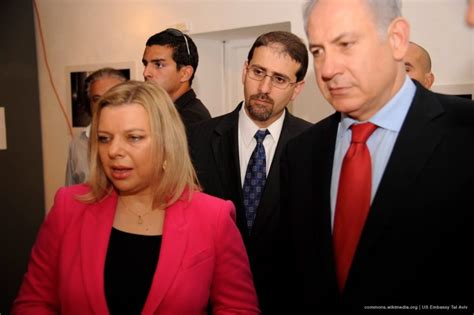 Netanyahu’s wife to be indicted over corruption charges – Middle East Monitor