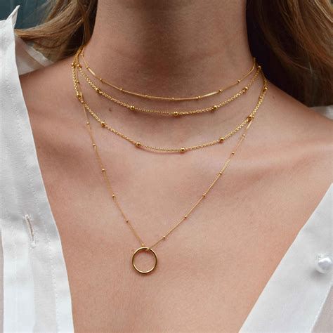 Gold Halo Pendant Necklace | Astrid & Miyu Necklaces – Astrid & Miyu .us