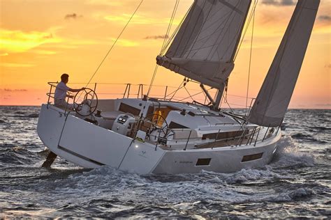 TORNIAMO A NAVIGARE NEL MARE IL POSTO PIU' SICURO FASE 2 COVID - All ...