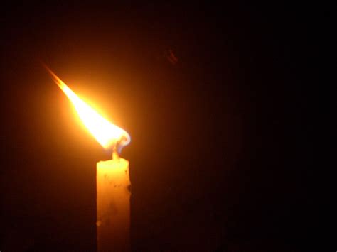 File:Candle light മെഴുകുതിരി നാളം.JPG - Wikimedia Commons