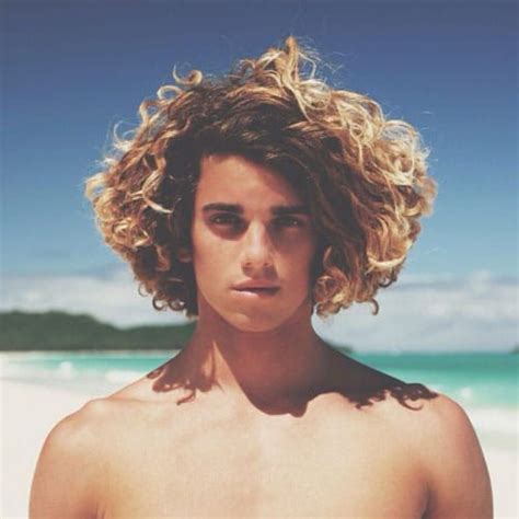 17 Cool Surfer Hairstyles For Men in 2024 | Surfer hair, Surfer hairstyles, Long hair styles men