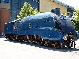 File:Number 4468 Mallard in York.jpg - Wikimedia Commons